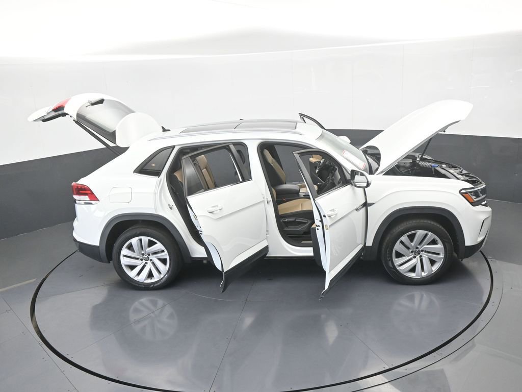 Used 2021 Volkswagen Atlas Cross Sport SE w/ Panoramic Sunroof Package image 74