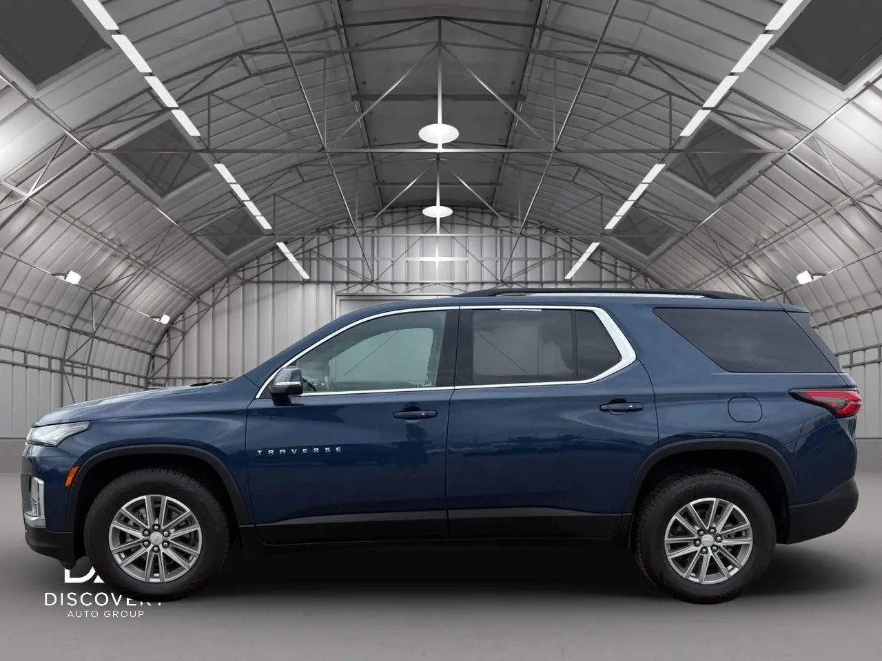 Used 2023 Chevrolet Traverse LT w/ Rear Camera Mirror Package AWD/4WD image 2