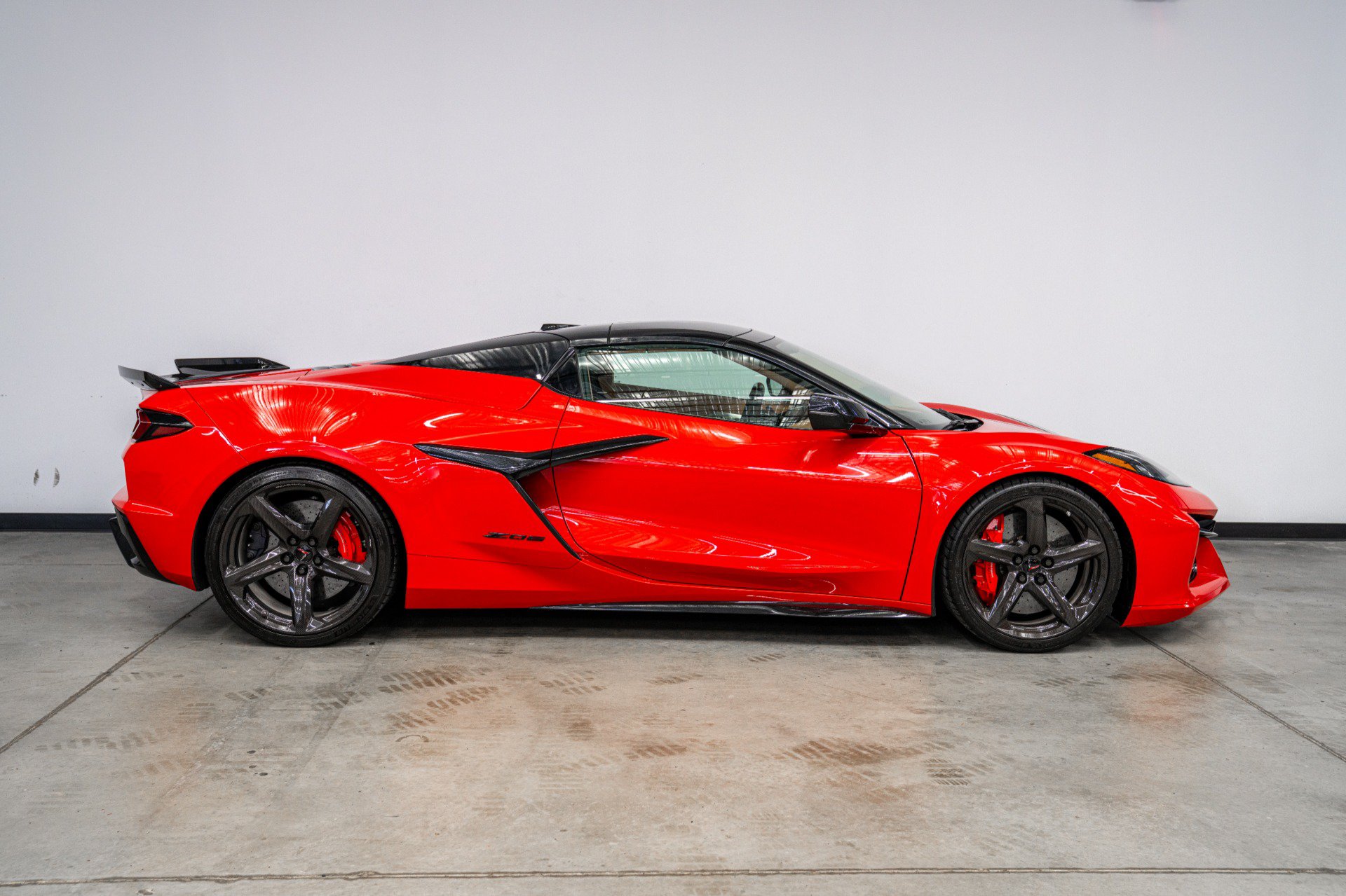 Used 2023 Chevrolet Corvette Z06 w/ Battery Protection Package RWD image 16