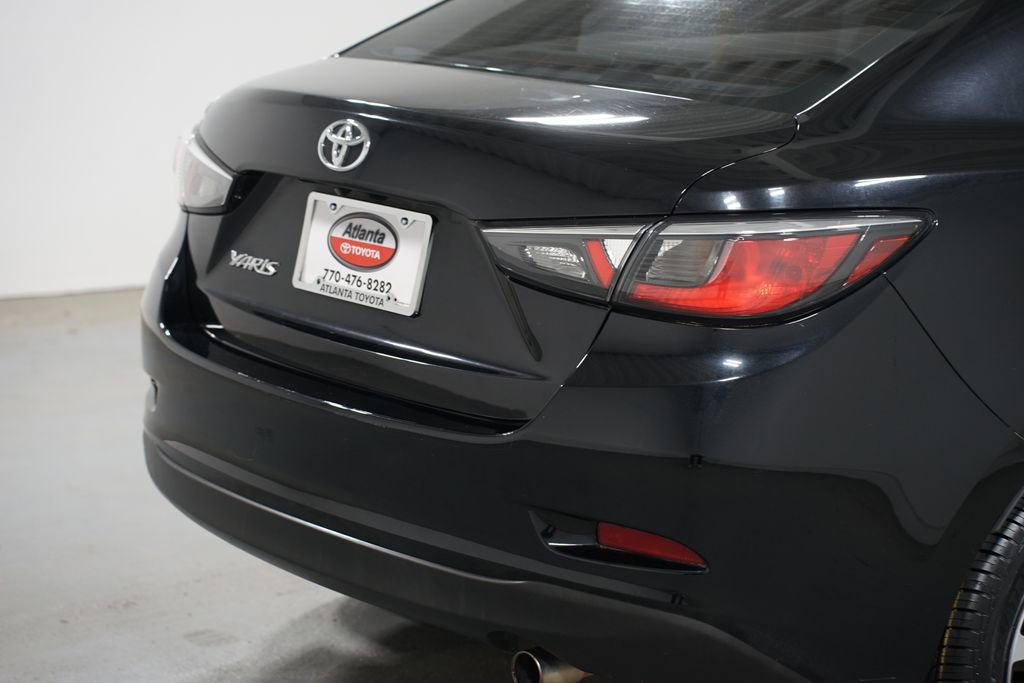 Used 2019 Toyota Yaris L FWD image 9