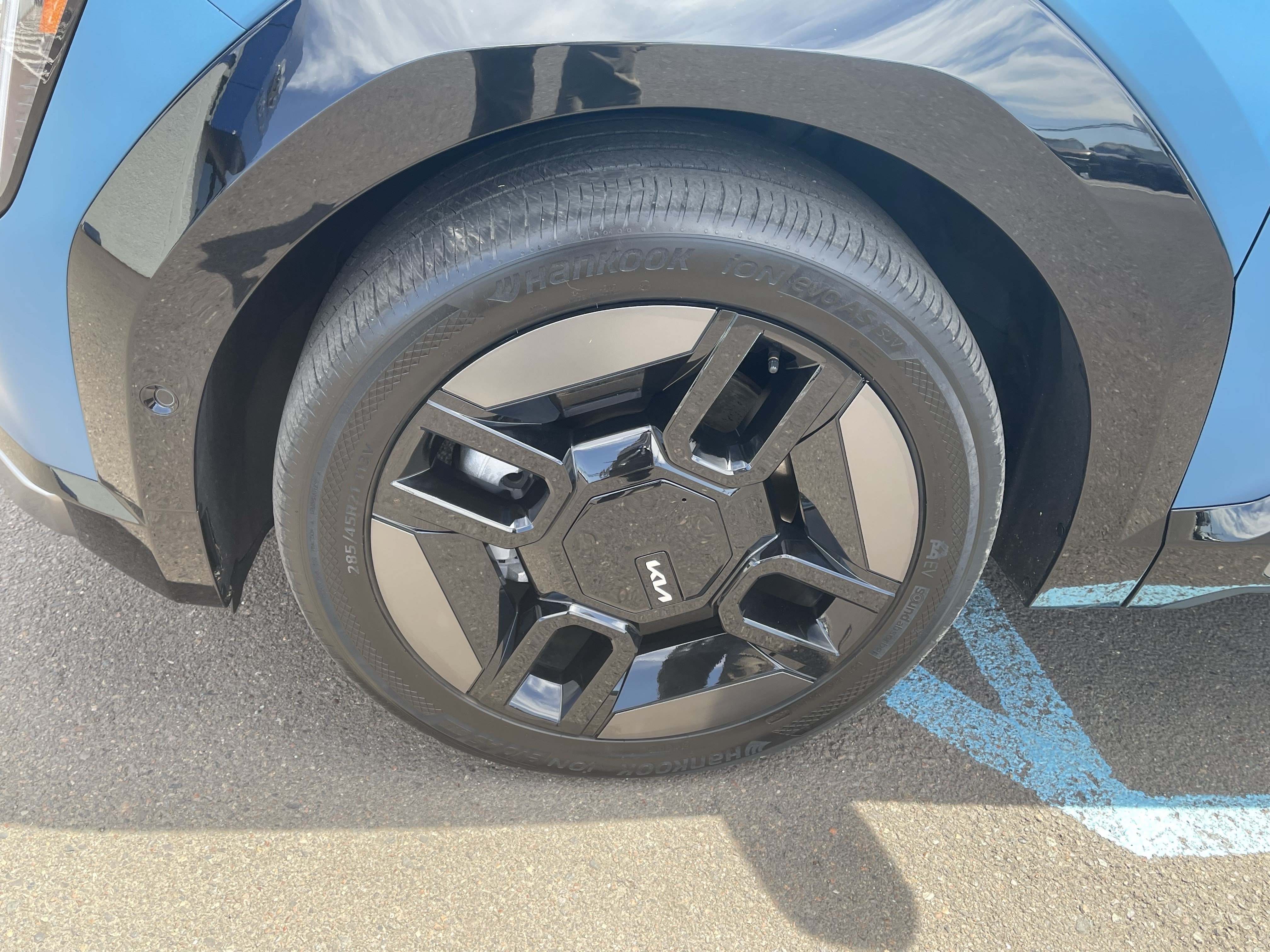 Used 2024 Kia EV9 GT-Line AWD/4WD image 9