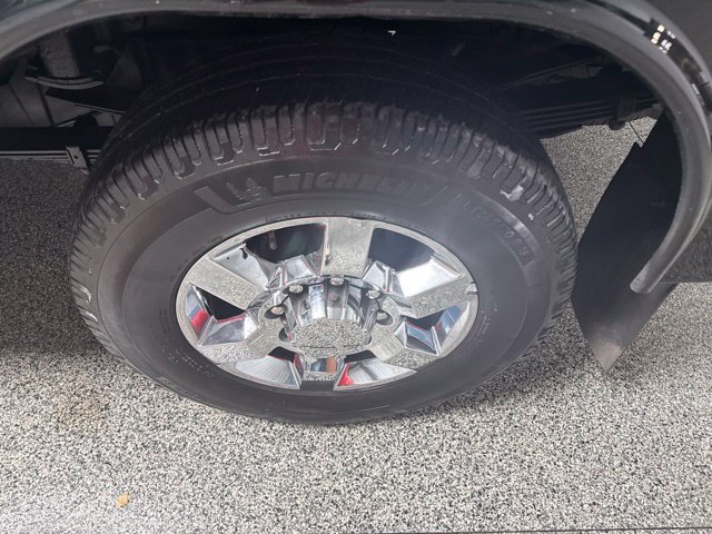 Used 2017 GMC Sierra 3500 Denali w/ Duramax Plus Package AWD/4WD image 17