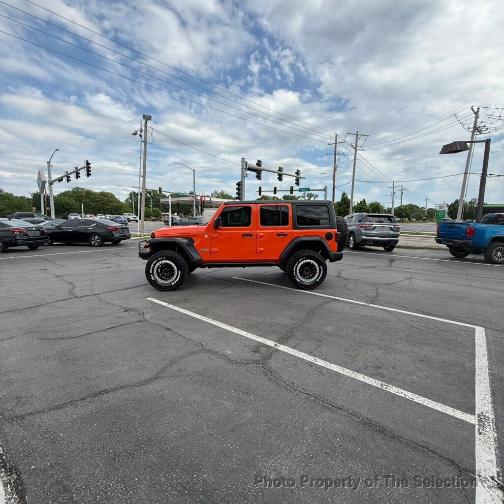 Used 2018 Jeep Wrangler Unlimited Sport AWD/4WD image 8