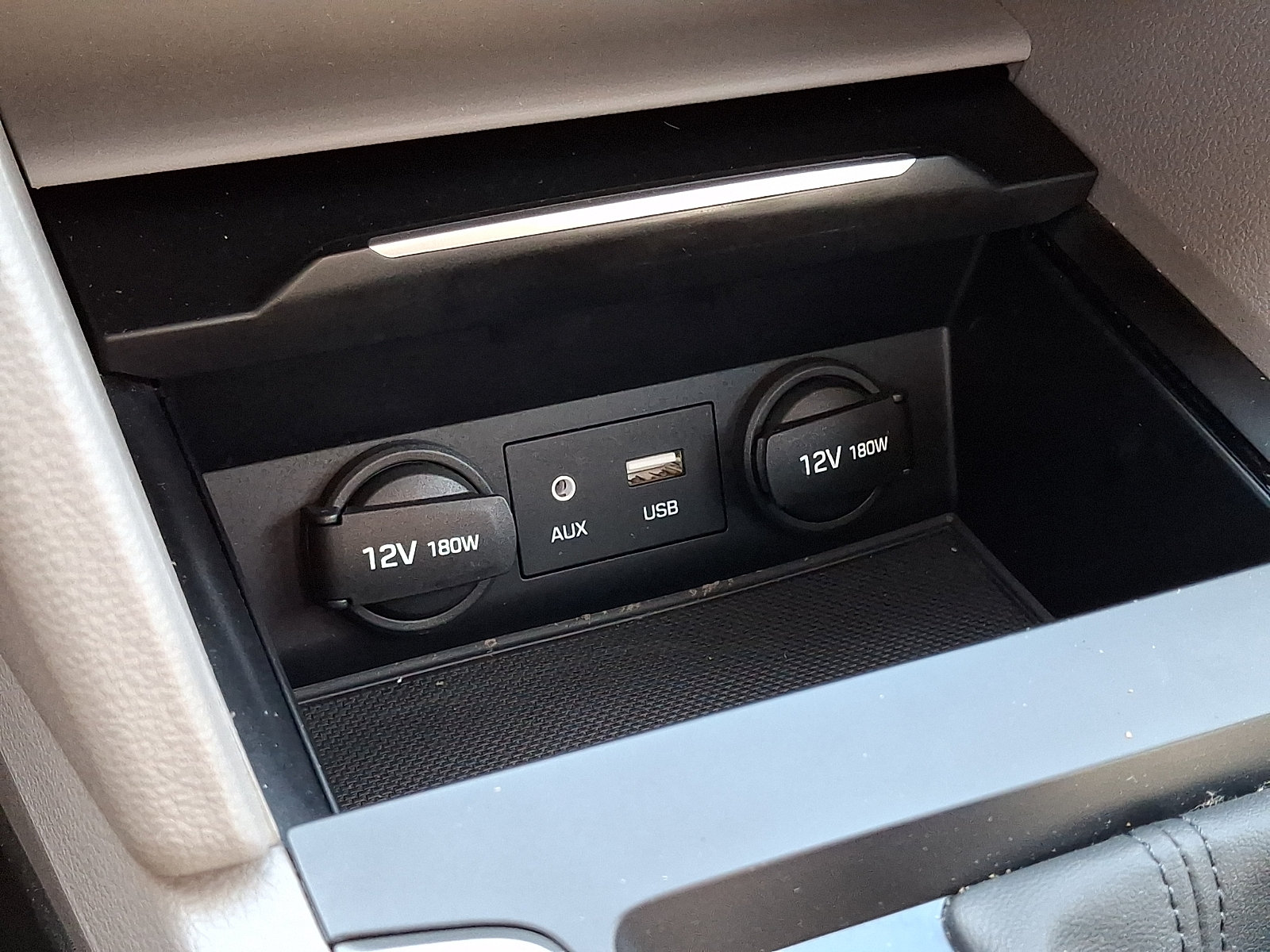 Used 2017 Hyundai Elantra Limited FWD image 23