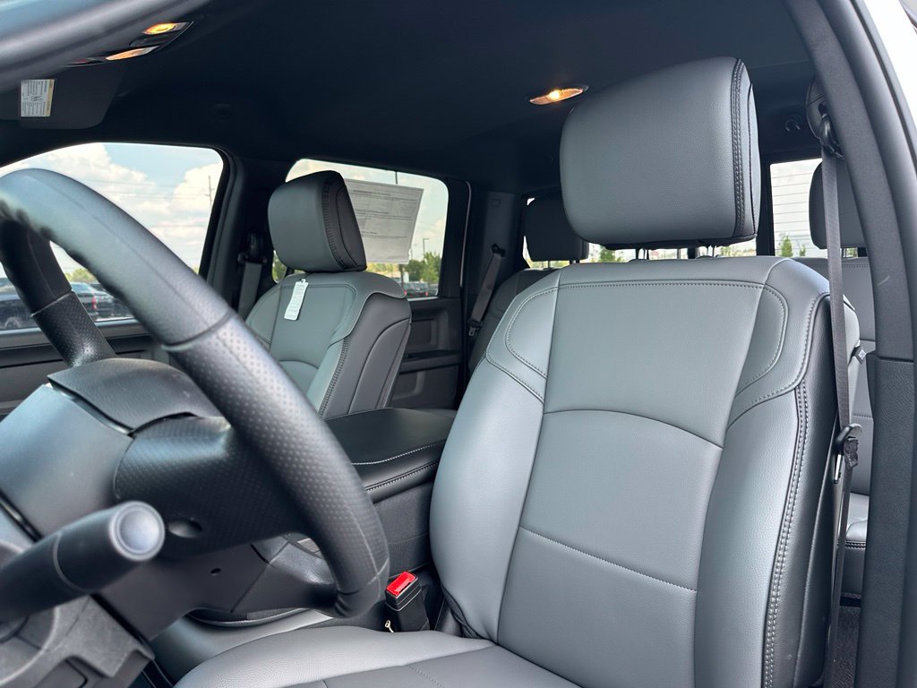 New 2026 RAM 3500 Tradesman AWD/4WD image 37