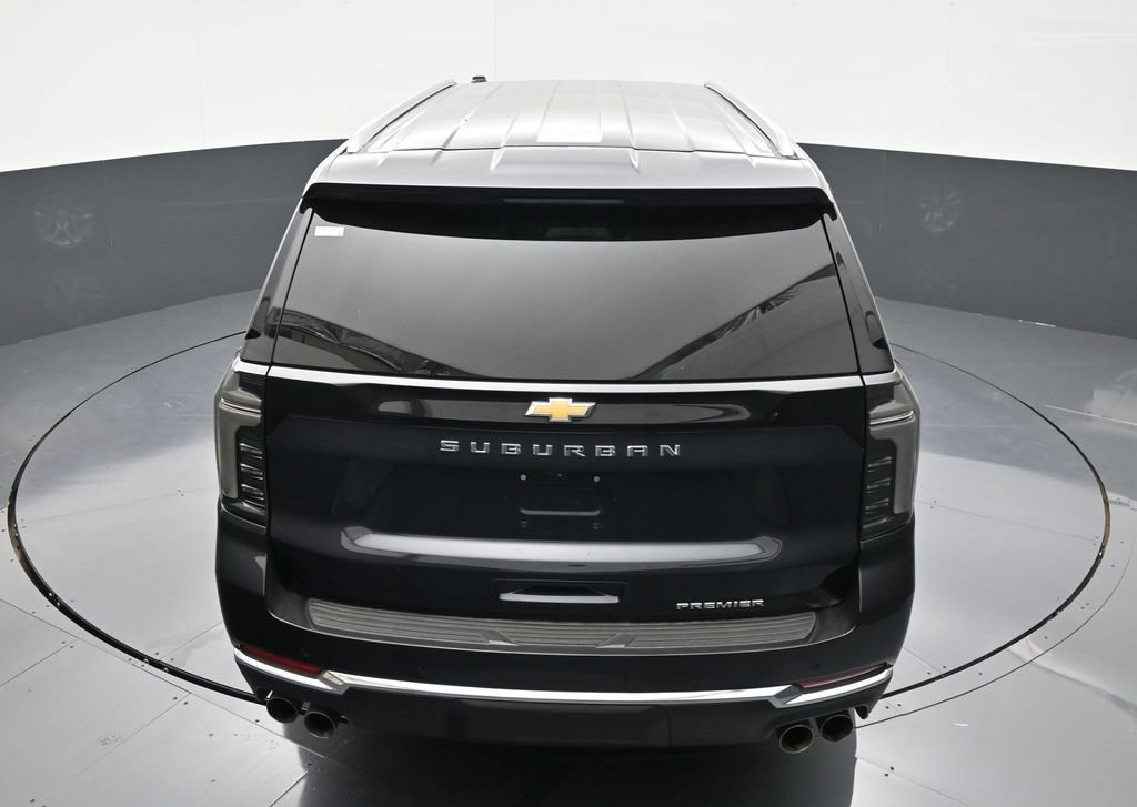 Certified 2025 Chevrolet Suburban Premier image 15