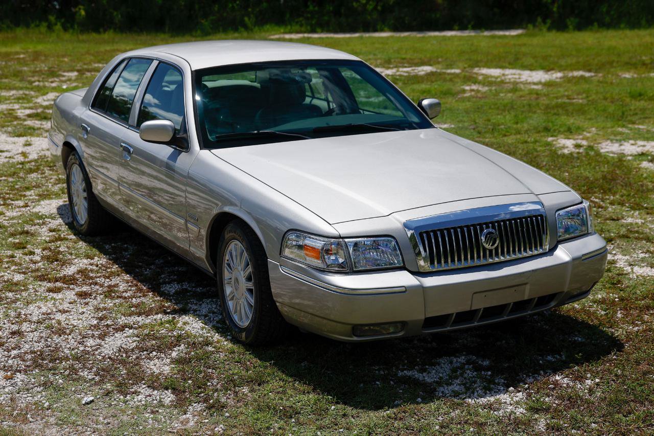 Used 2009 Mercury Grand Marquis LS RWD image 15
