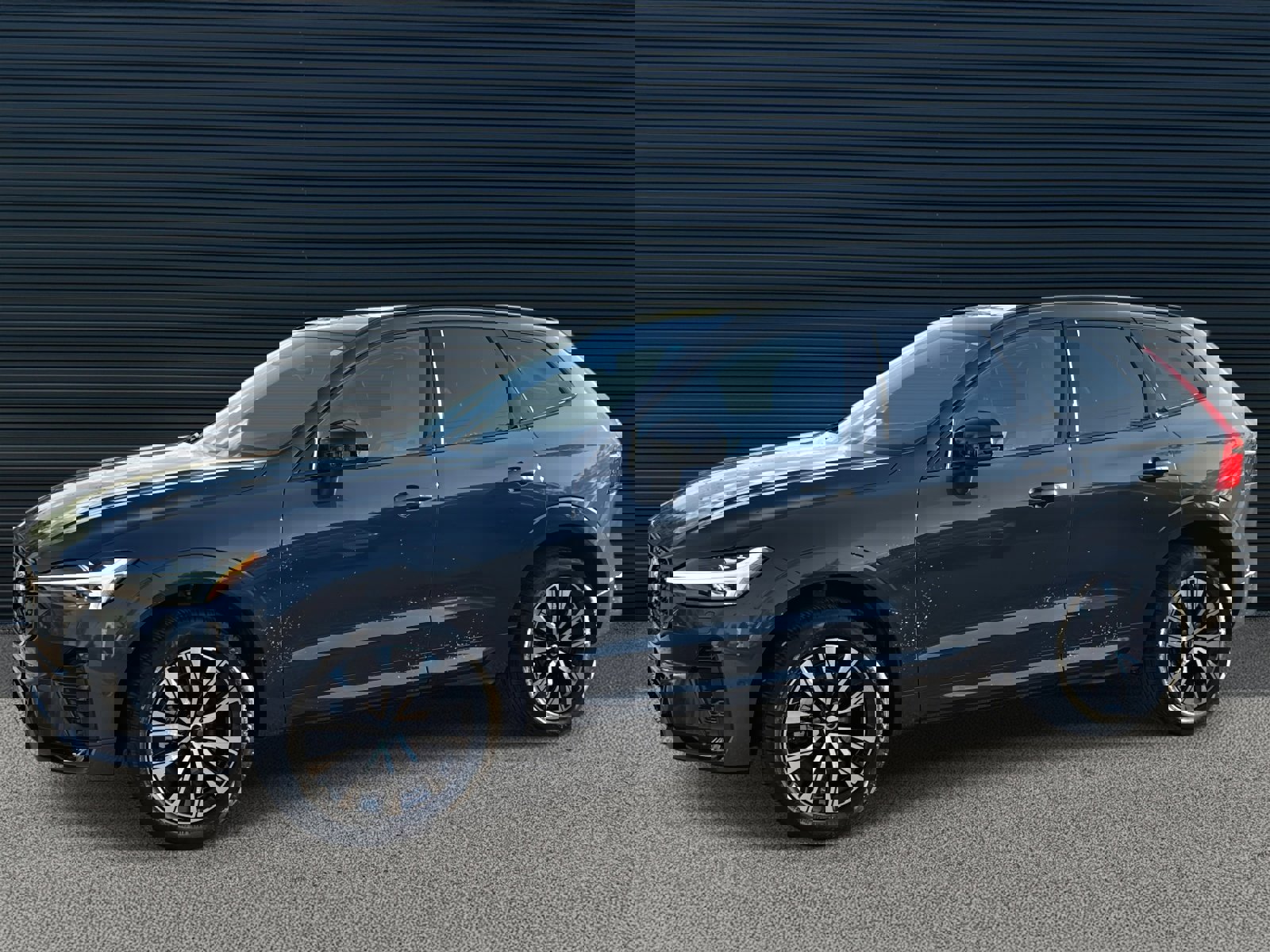 Certified 2025 Volvo XC60 B5 Plus