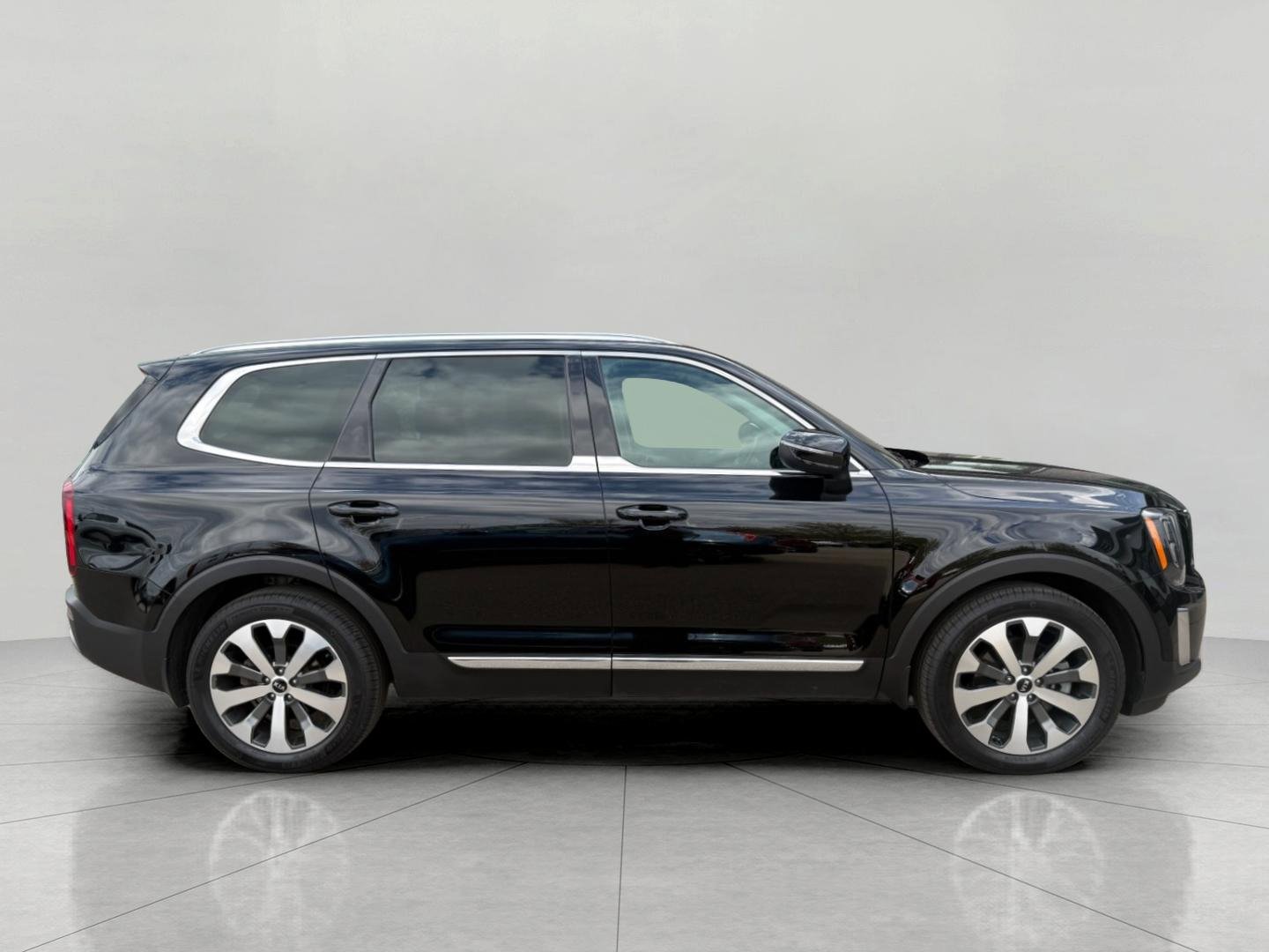 Used 2021 Kia Telluride EX w/ EX Premium Package AWD/4WD image 11