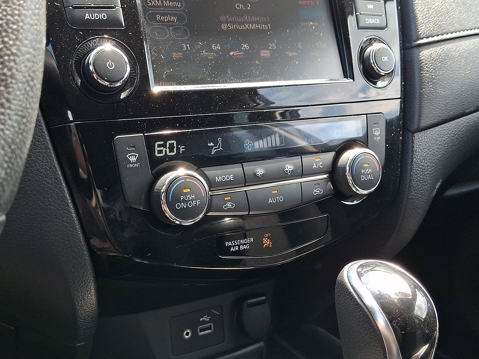 Used 2019 Nissan Rogue SV AWD/4WD image 16