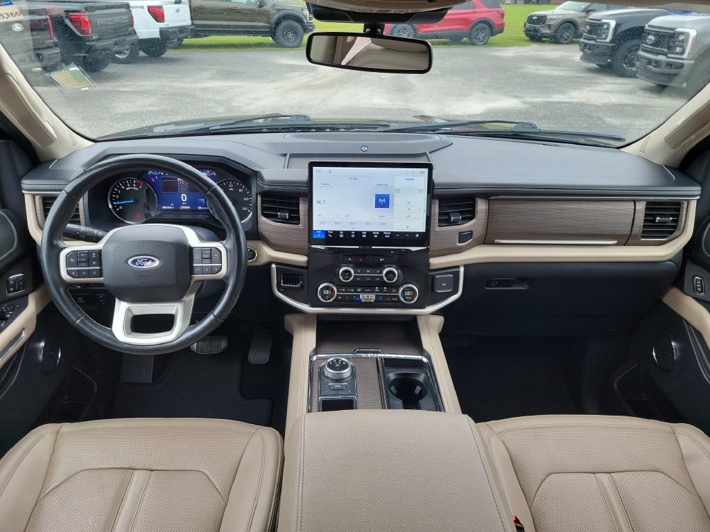Used 2024 Ford Expedition Limited RWD image 14
