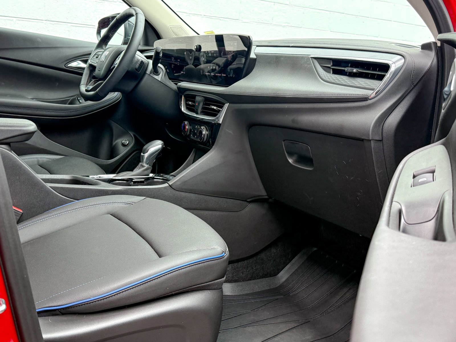 Certified 2026 Buick Encore GX Sport Touring w/ Advanced Technology Package AWD/4WD image 6