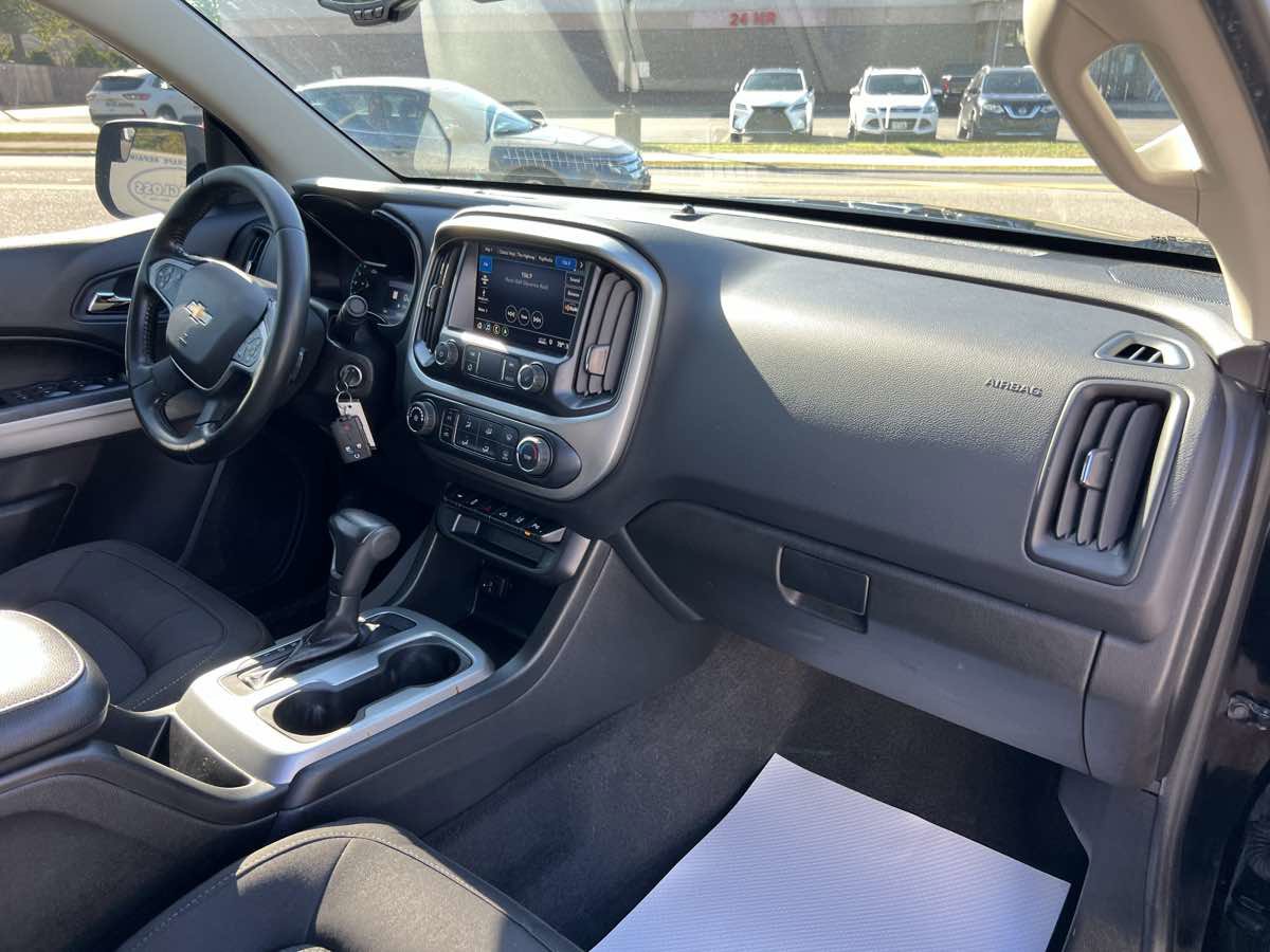 Used 2021 Chevrolet Colorado LT w/ Safety Package image 18