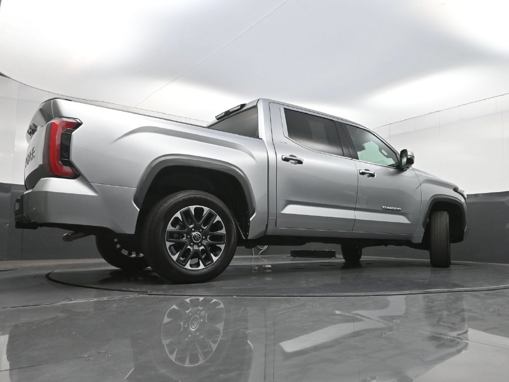Used 2022 Toyota Tundra Limited AWD/4WD image 34