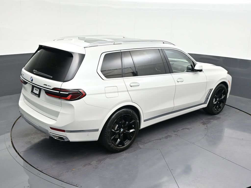 Used 2024 BMW X7 xDrive40i w/ Premium Package image 20