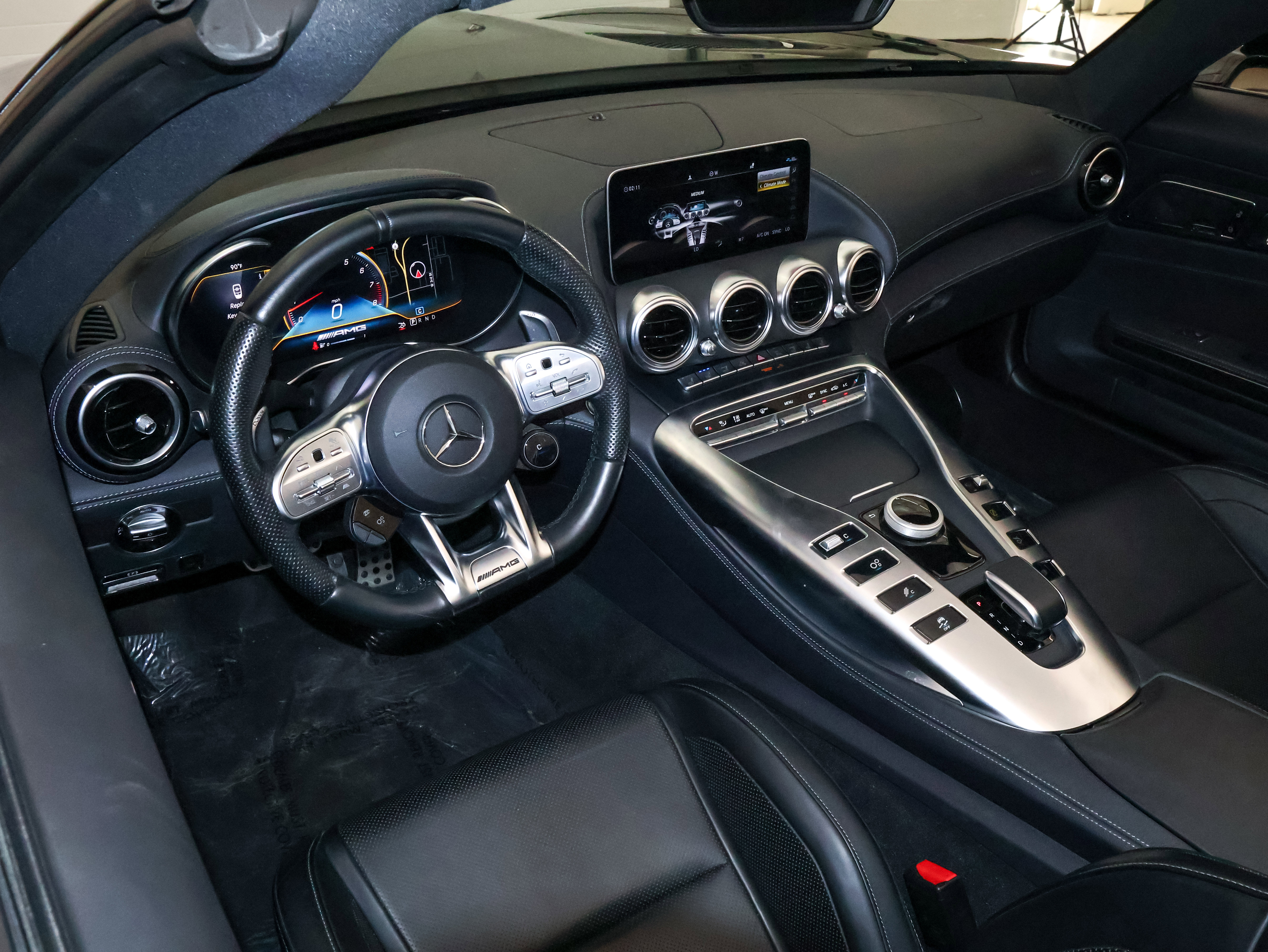 Used 2021 Mercedes-Benz AMG GT Roadster image 20