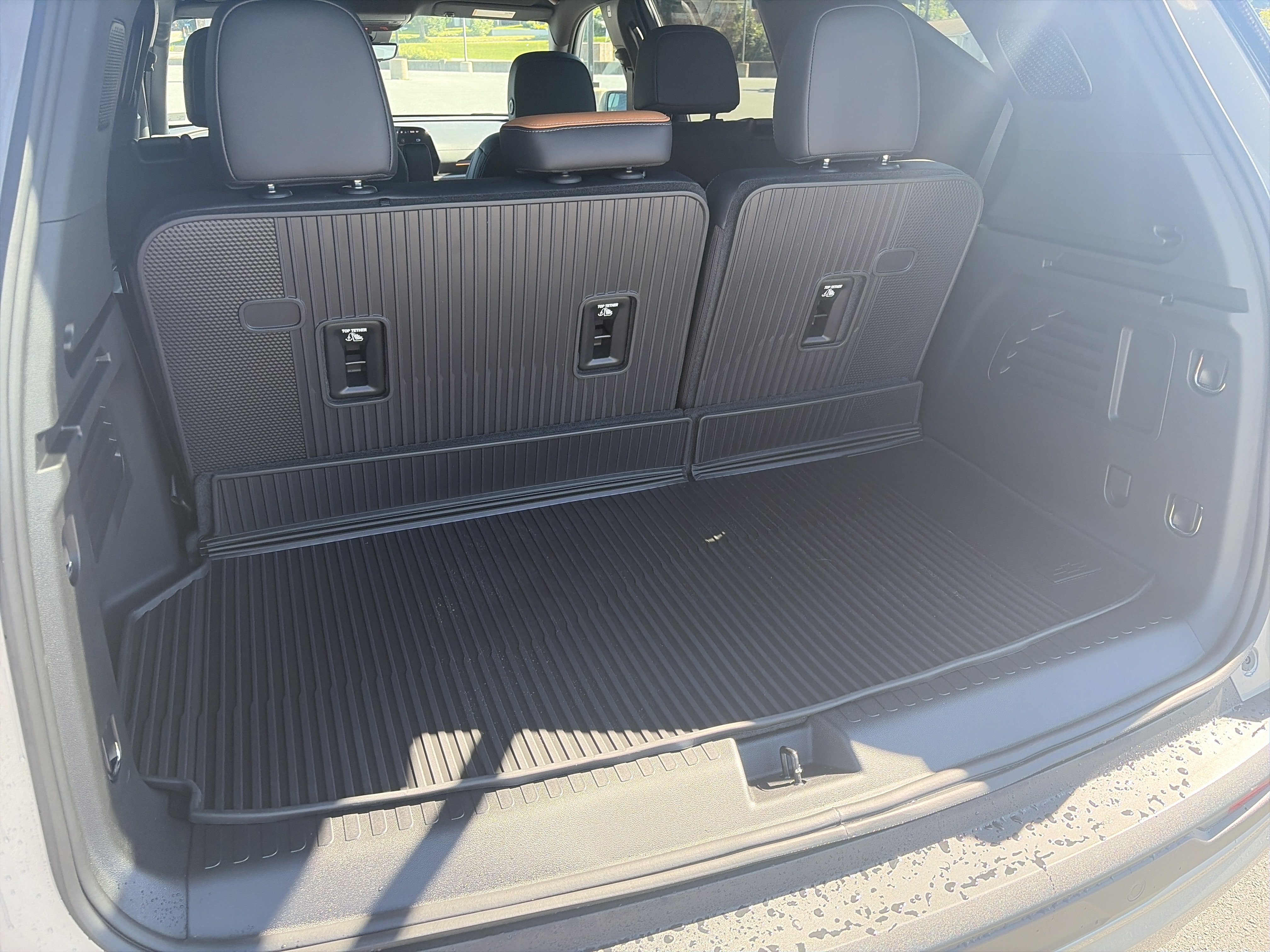 New 2027 Chevrolet Traverse Z71 w/ Enhanced Driving Package AWD/4WD image 17