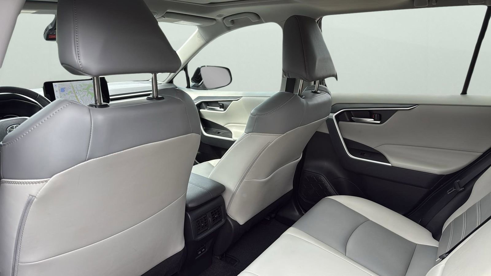 Used 2024 Toyota RAV4 XLE Premium image 29