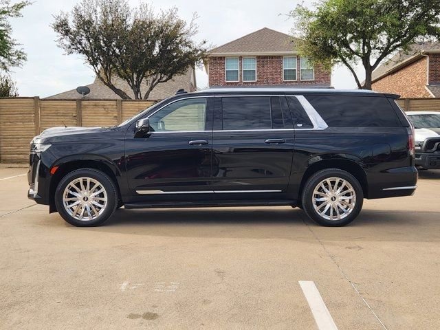 Used 2024 Cadillac Escalade ESV Premium Luxury w/ Performance Package image 13