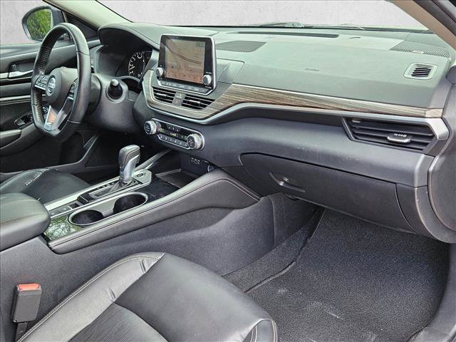Used 2020 Nissan Altima 2.0 Platinum FWD image 23