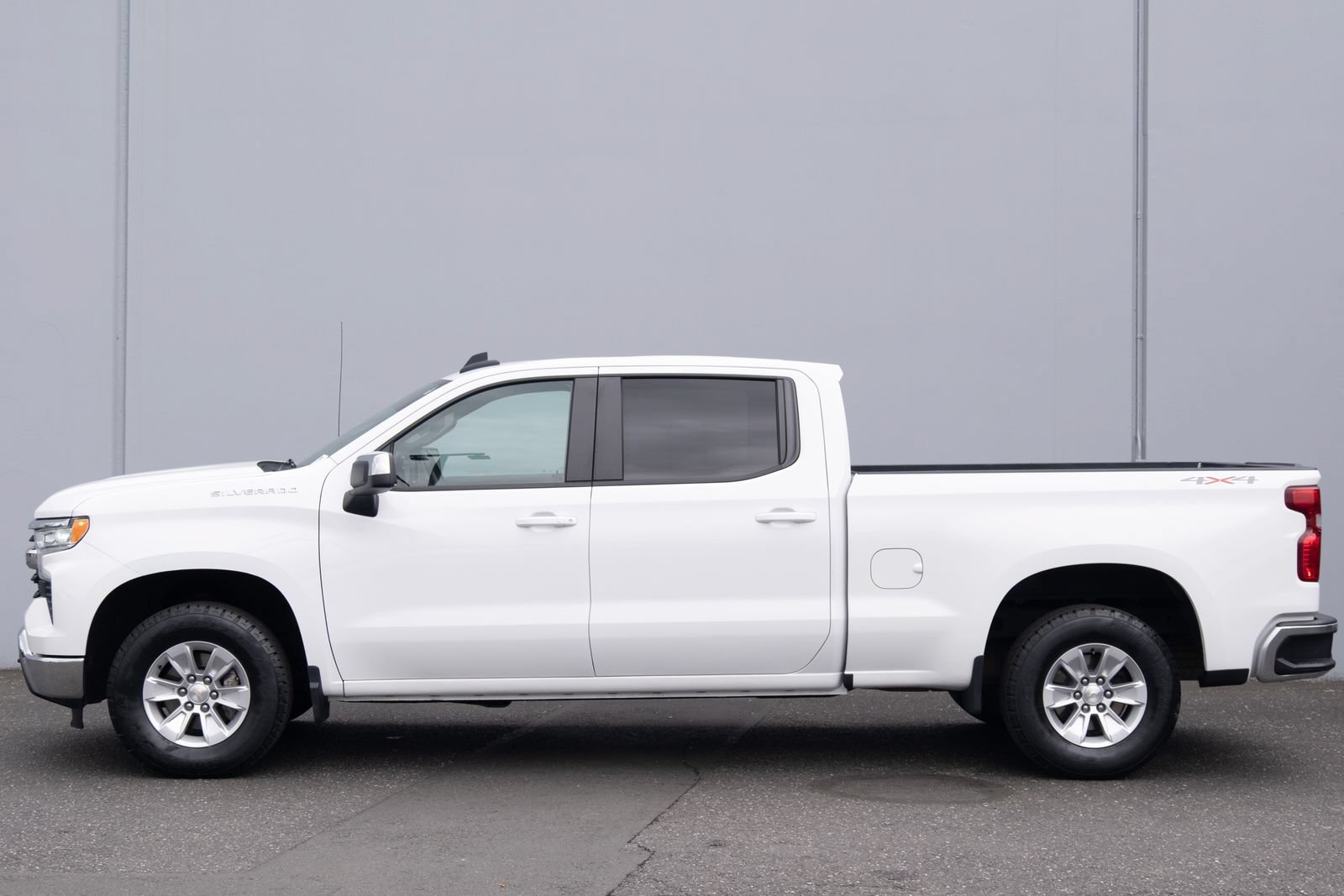 Used 2023 Chevrolet Silverado 1500 LT w/ Work Truck Package AWD/4WD image 26