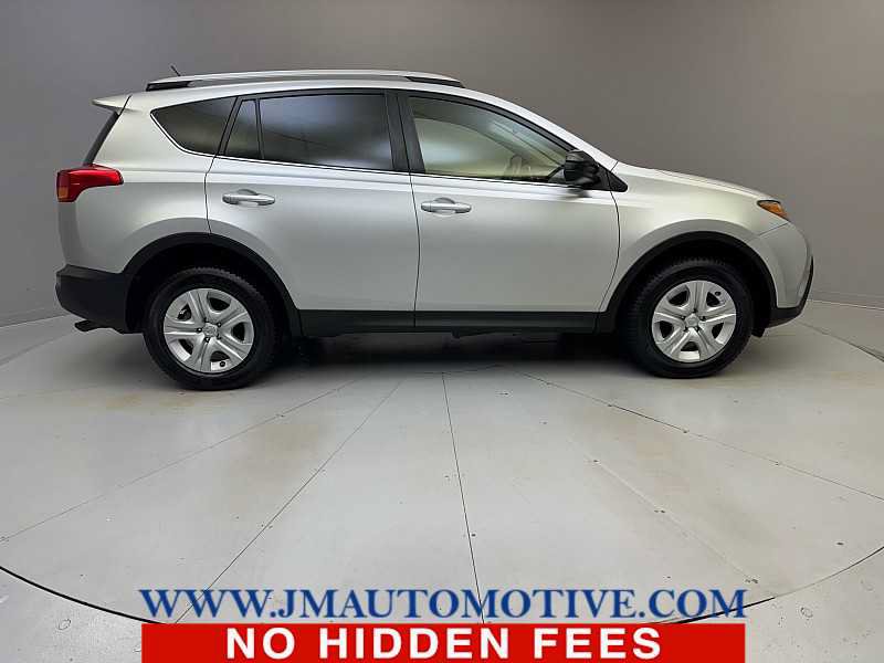 Used 2015 Toyota RAV4 LE AWD/4WD image 6
