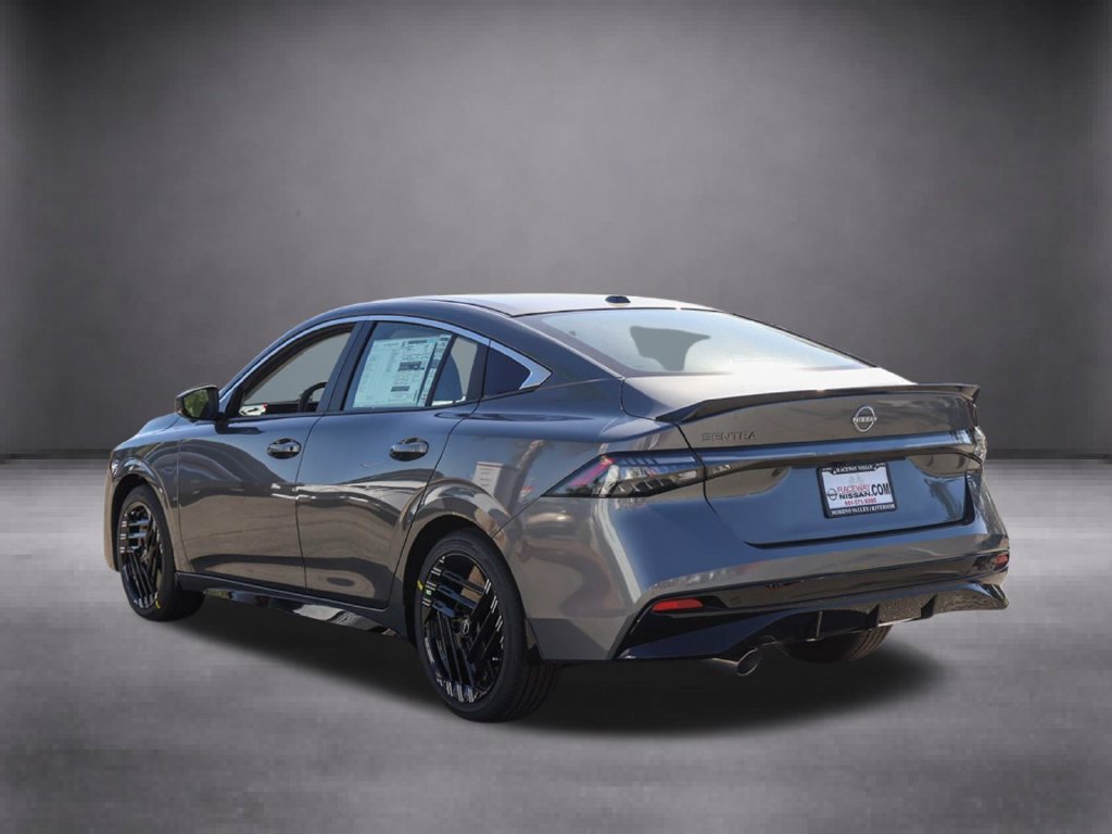 New 2027 Nissan Sentra SR FWD image 7