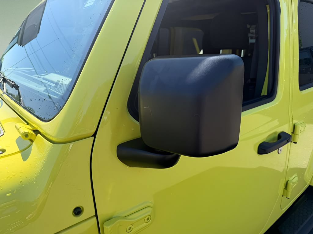 Used 2023 Jeep Wrangler Unlimited Sahara w/ Cold Weather Group AWD/4WD image 24