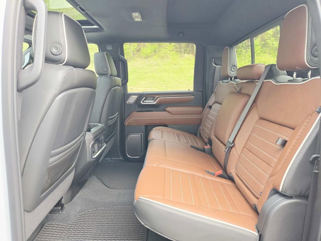 New 2026 GMC Sierra 3500 Denali Ultimate image 13