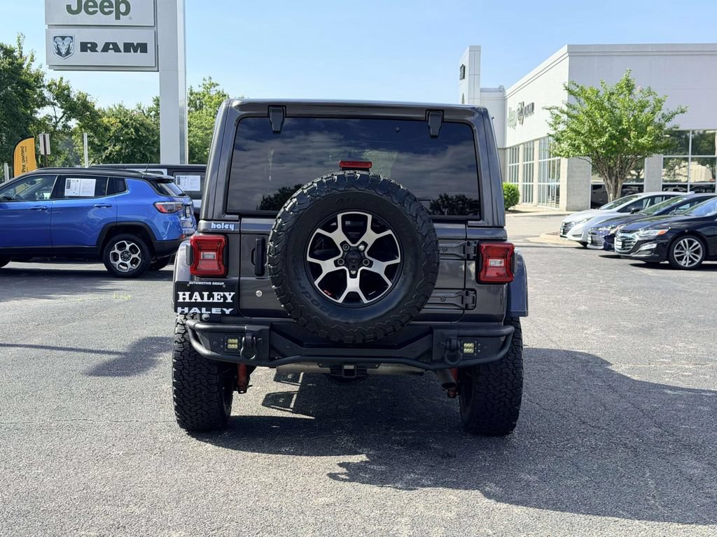Used 2019 Jeep Wrangler Unlimited Rubicon w/ LED Lighting Group AWD/4WD image 3
