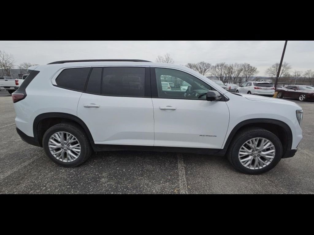 Used 2025 GMC Acadia Elevation w/ Elevation Premium Package image 10