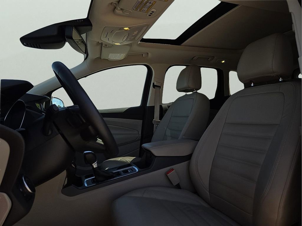 Used 2017 Ford Escape Titanium w/ Equipment Group 301A image 13