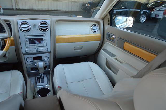 Used 2008 Lincoln MKZ image 44