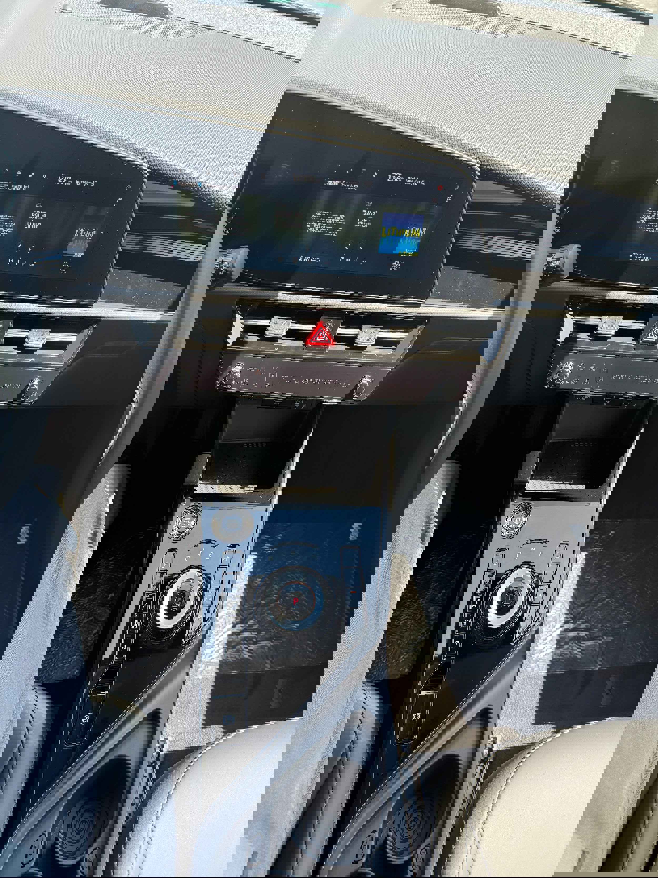 New 2025 Kia Niro EX w/ EX Cold Weather Package image 16