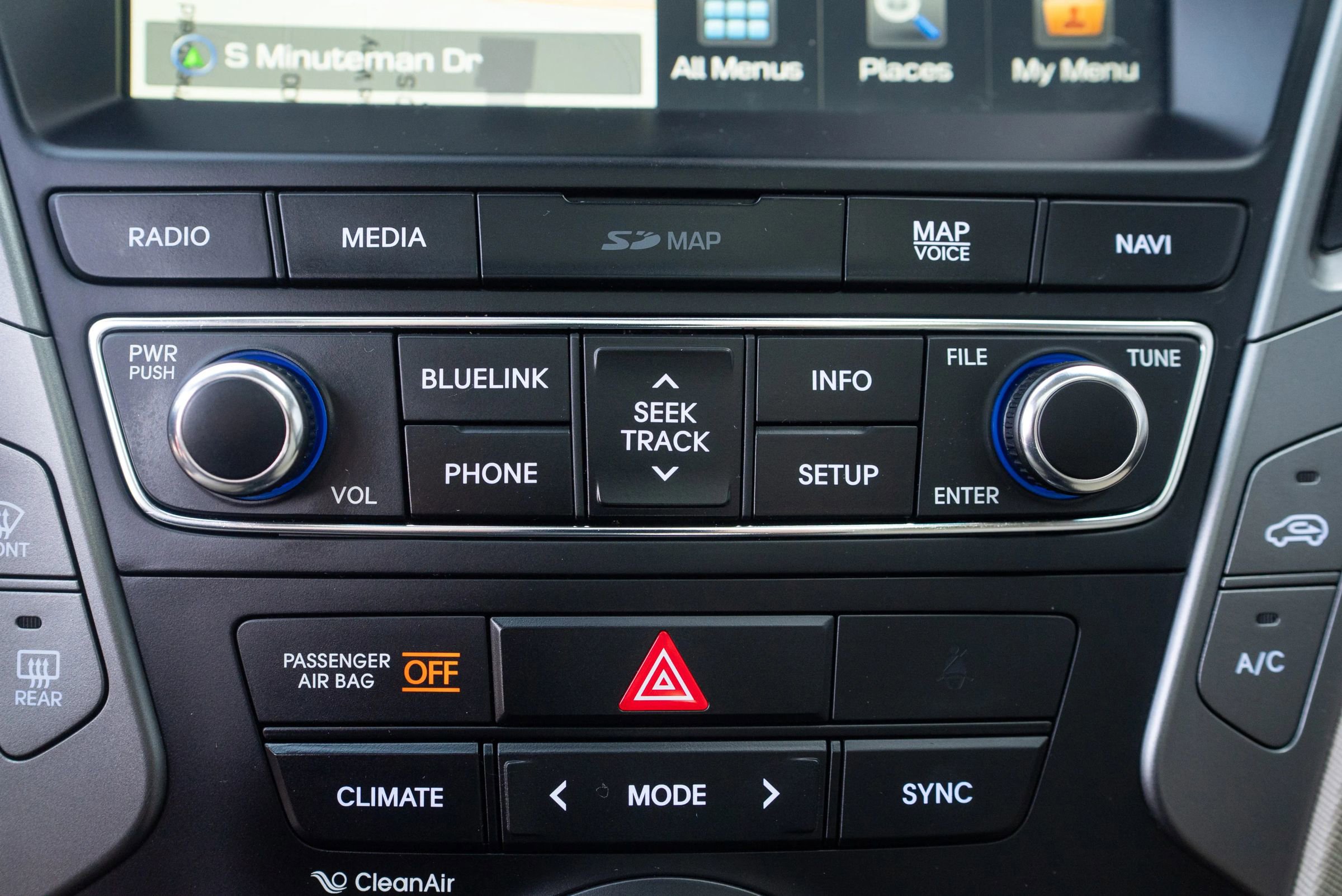 Used 2017 Hyundai Santa Fe Sport w/ 2.0T Ultimate Tech Package 05 image 30