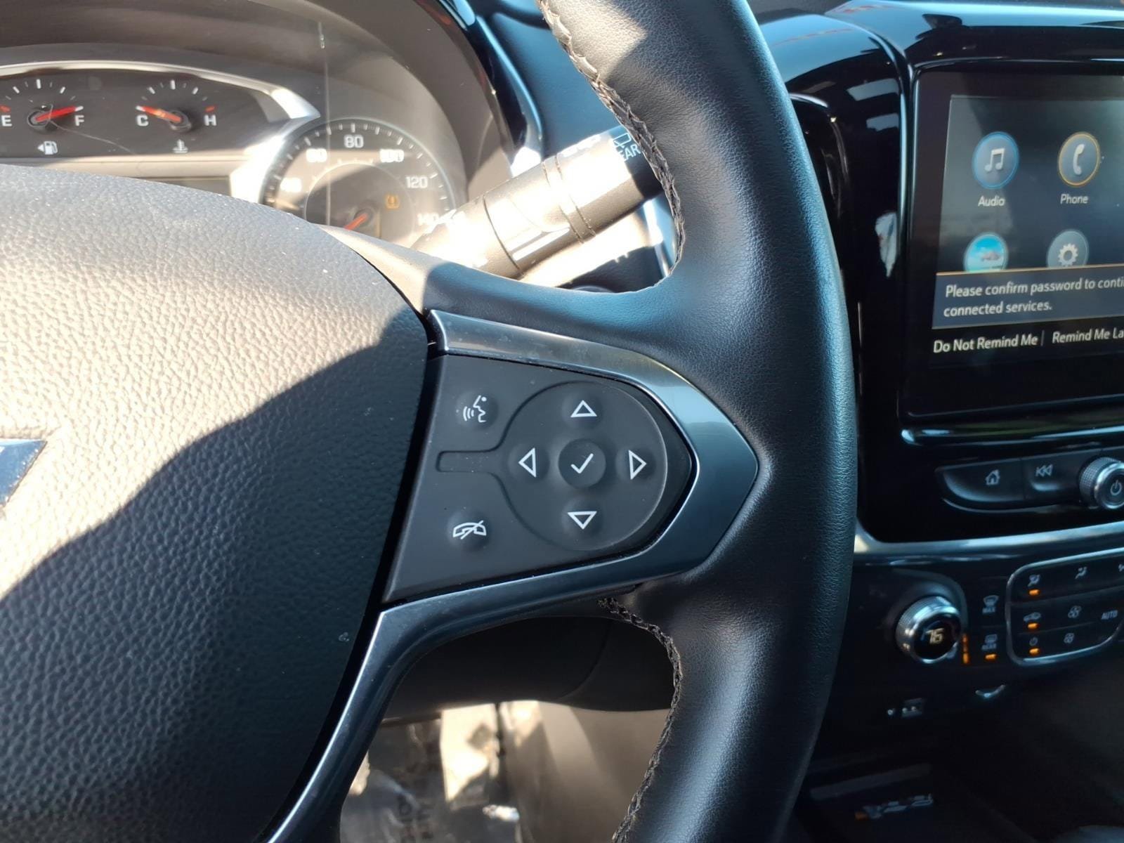 Used 2023 Chevrolet Traverse RS AWD/4WD image 17