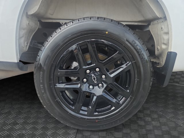 Used 2024 Chevrolet Silverado 1500 Custom RWD image 33