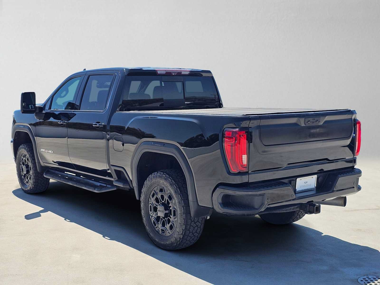 Used 2020 GMC Sierra 2500 AT4 w/ AT4 Premium Package AWD/4WD image 5