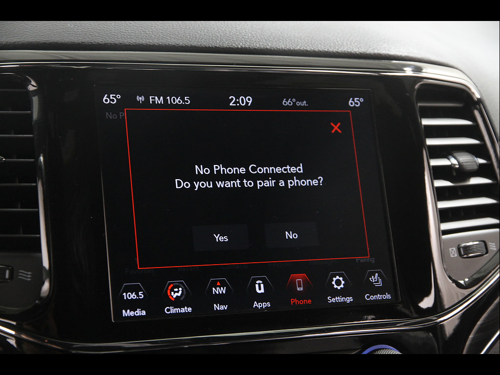 Used 2021 Jeep Grand Cherokee Limited AWD/4WD image 12