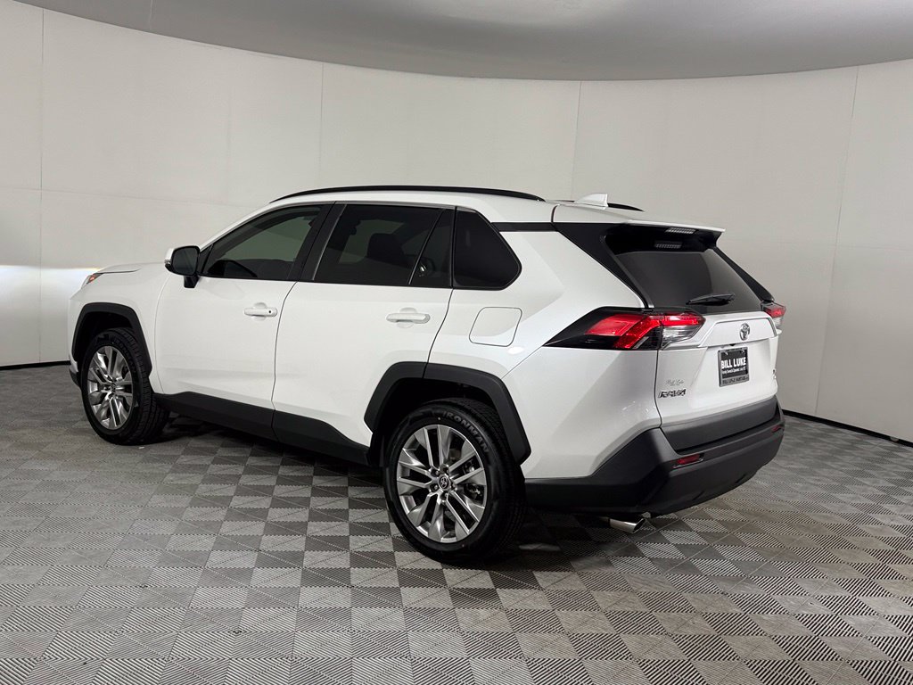 Used 2024 Toyota RAV4 XLE Premium AWD/4WD image 9