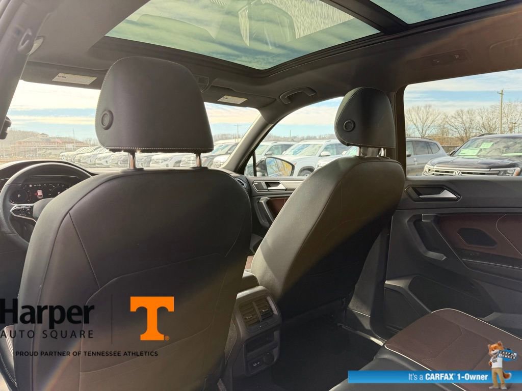 Used 2024 Volkswagen Tiguan SEL R-Line image 11