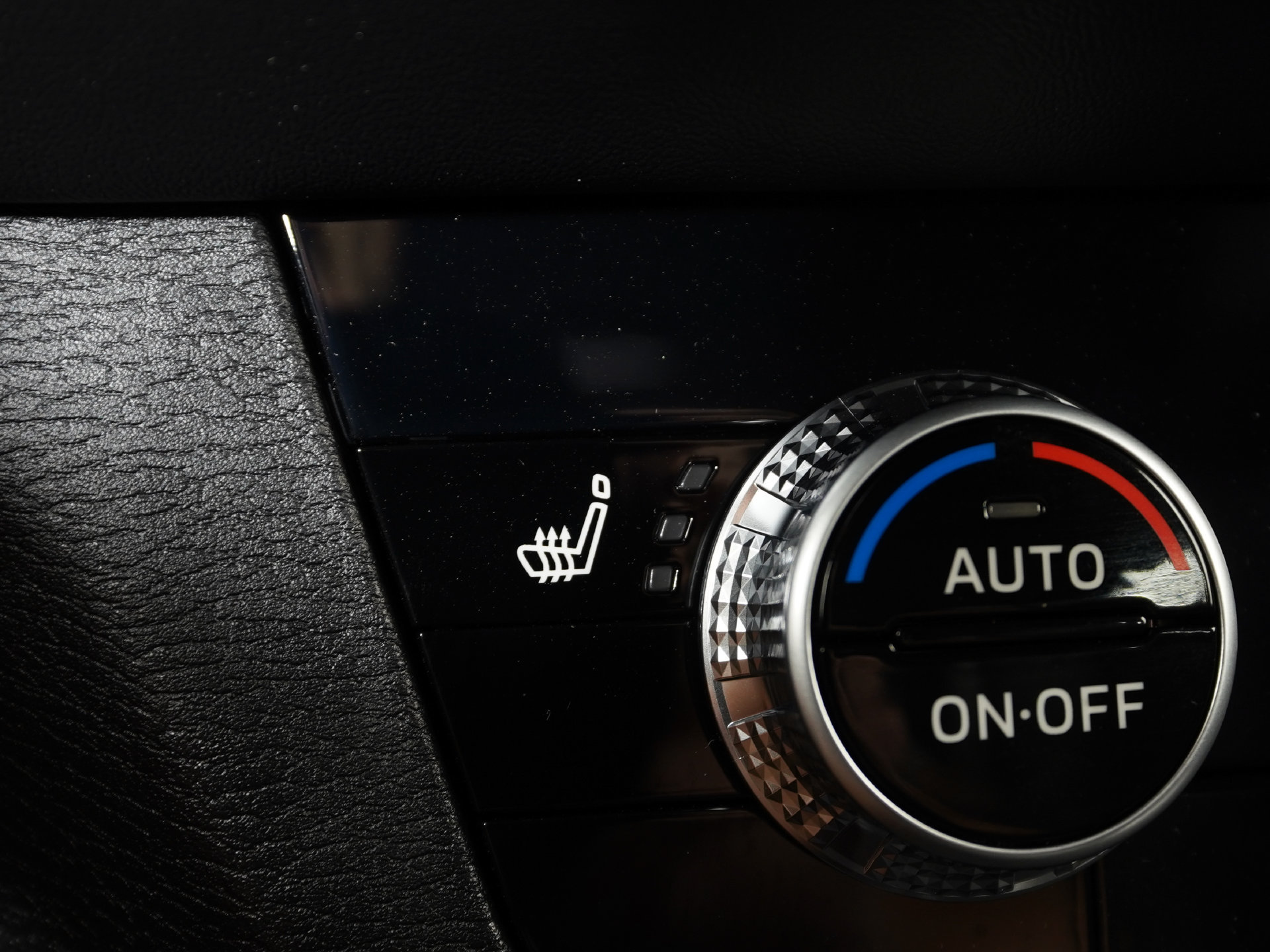New 2026 Mitsubishi Outlander LE FWD image 15