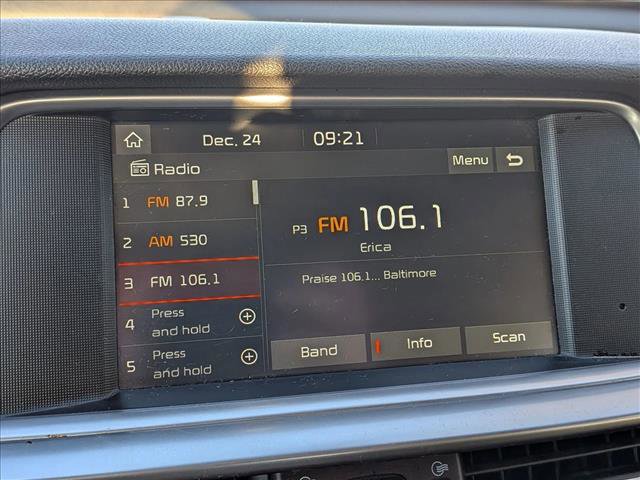 Used 2020 Kia Optima LX image 10