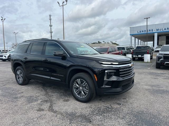 New 2026 Chevrolet Traverse LT image 1