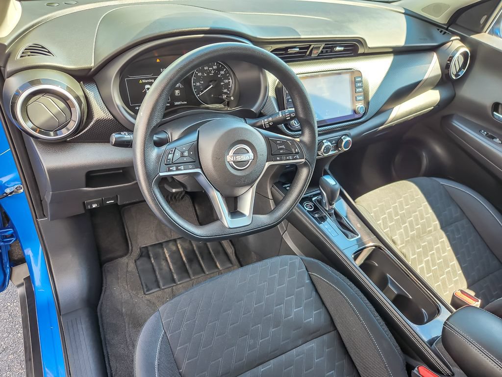 Used 2024 Nissan Kicks SV w/ Exterior Package FWD image 8