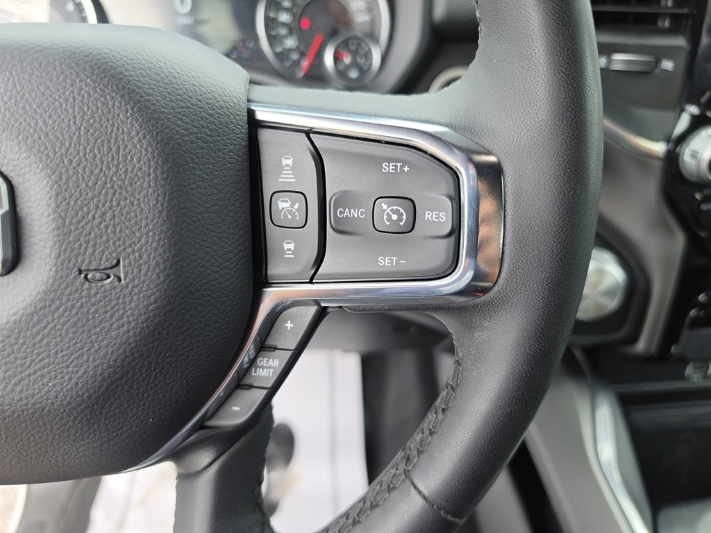 Used 2025 RAM 1500 Laramie AWD/4WD image 44
