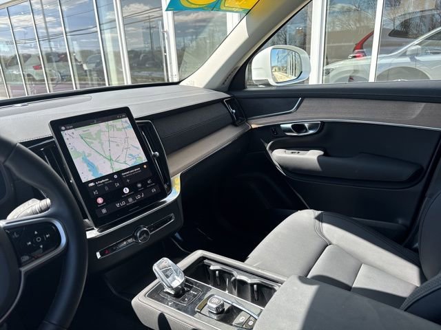 Certified 2025 Volvo XC90 B6 Plus AWD/4WD image 22