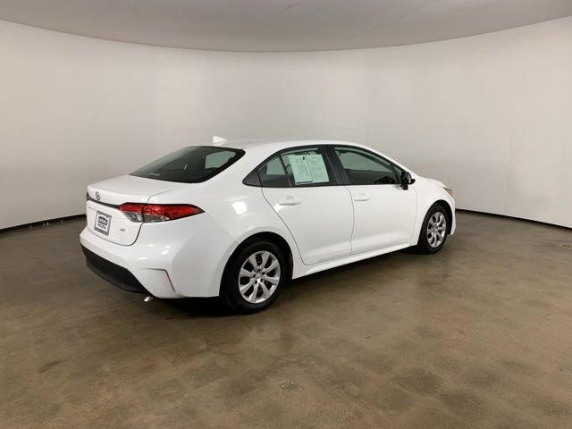 Used 2023 Toyota Corolla LE w/ Carpet Mat Package (TMS) FWD image 8