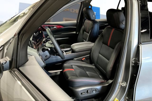New 2026 Chevrolet Traverse RS FWD image 9