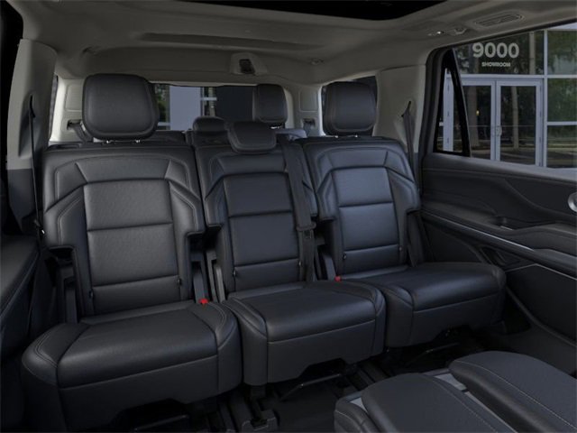 New 2025 Lincoln Navigator Reserve image 11